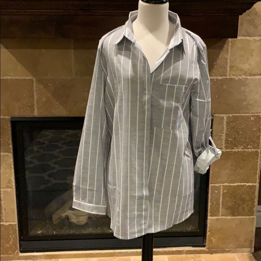Light fabric grey & white blouse Size XL